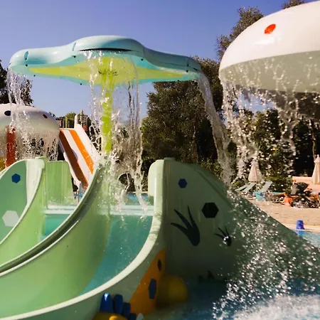 Sentido Apollo Palace ホテル Mesongí